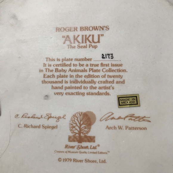 1979 Roger Brown seal pup plate in like new condition. - Picture 8 of 16